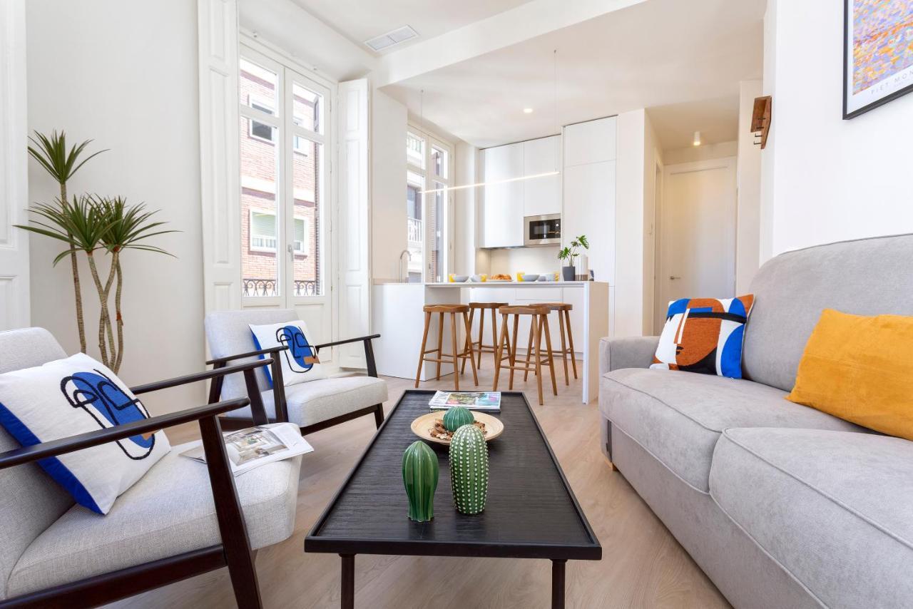 Thyssen Cisneros By Rent Me Apartament *